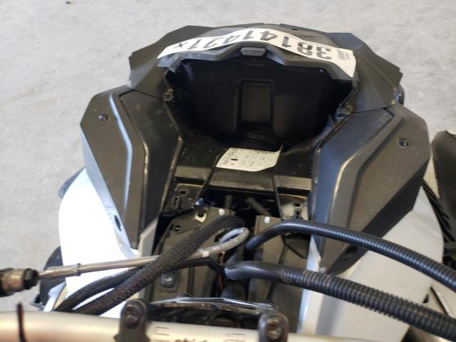 SKI DOO SNOWMOBILE GRAND TOUR 2021