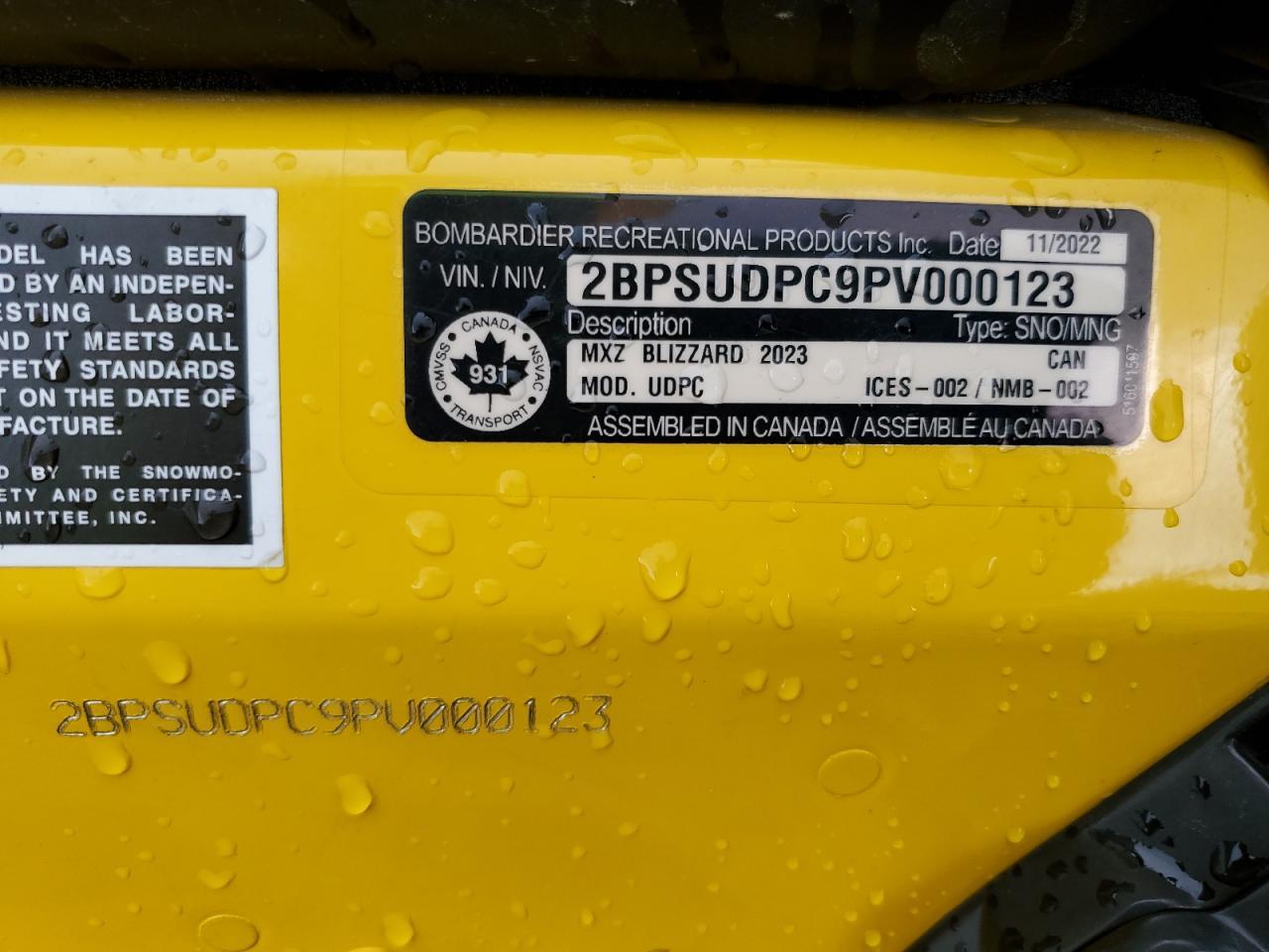 SKI DOO SNOWMOBILE 600 2023