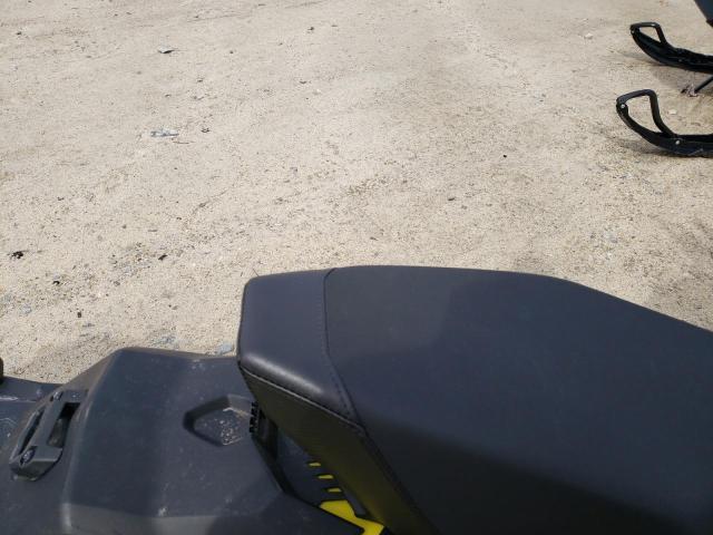 SKI DOO SNOWMOBILE  2018