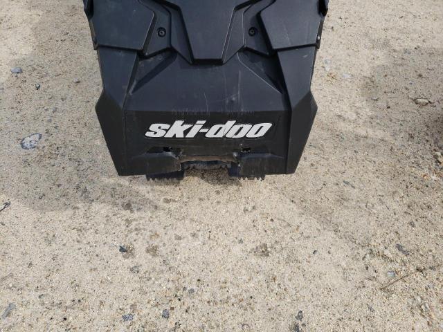 SKI DOO SNOWMOBILE  2018