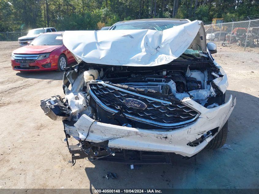 FORD EDGE TITANIUM 2022