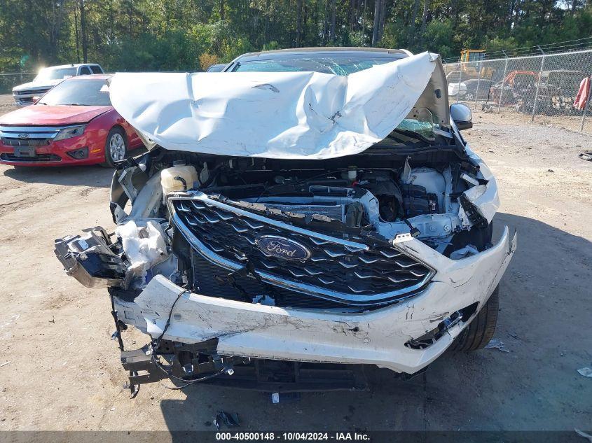 FORD EDGE TITANIUM 2022