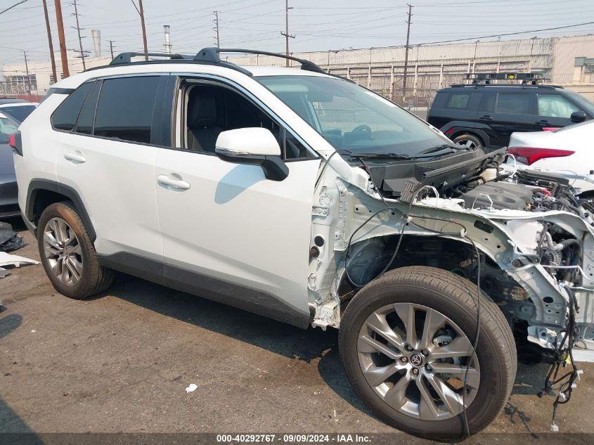 TOYOTA RAV4 XLE PREMIUM 2024