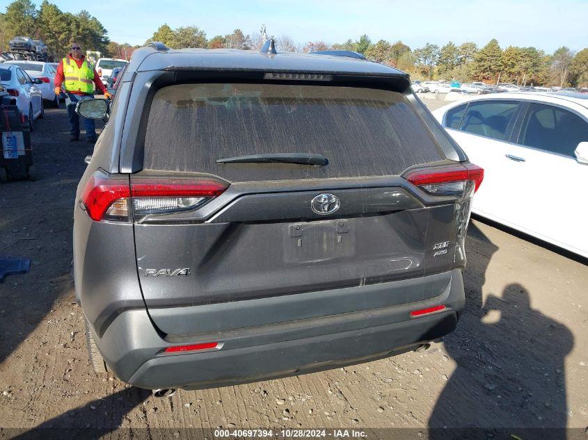 TOYOTA RAV4 XLE PREMIUM 2022