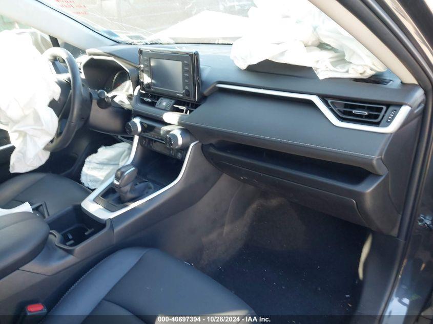 TOYOTA RAV4 XLE PREMIUM 2022