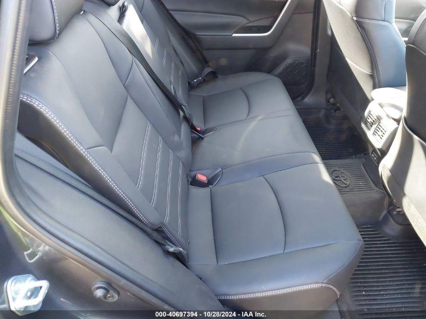 TOYOTA RAV4 XLE PREMIUM 2022