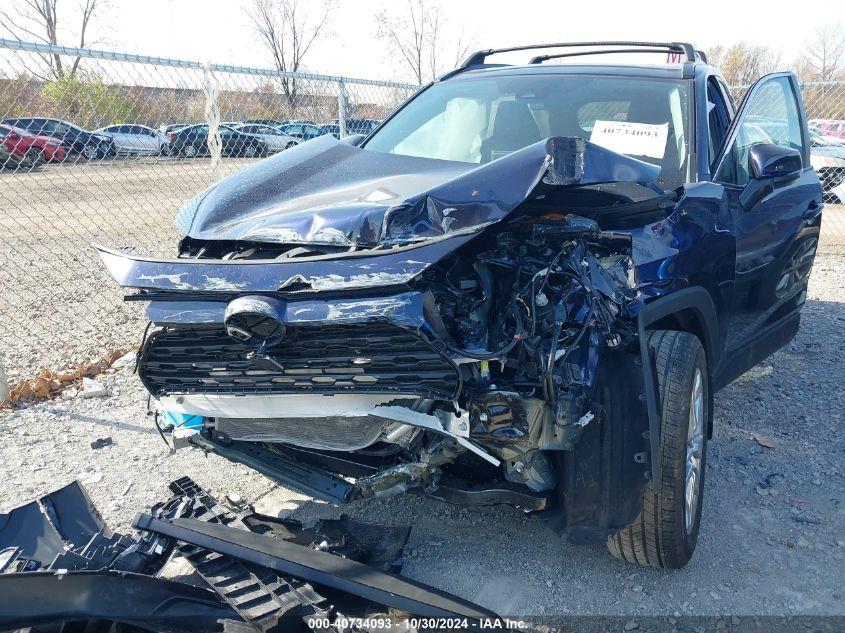 TOYOTA RAV4 XLE PREMIUM 2024