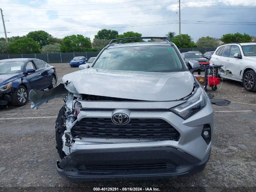 TOYOTA RAV4 XLE PREMIUM 2024