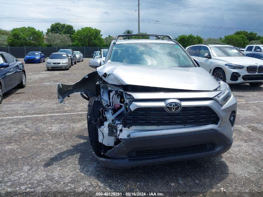 TOYOTA RAV4 XLE PREMIUM 2024