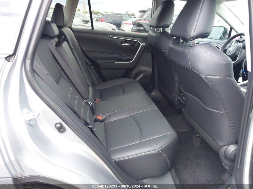 TOYOTA RAV4 XLE PREMIUM 2024