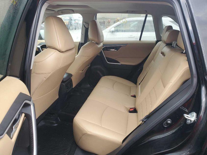 TOYOTA RAV4 XLE PREMIUM 2022