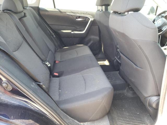 TOYOTA RAV4 XLE 2021