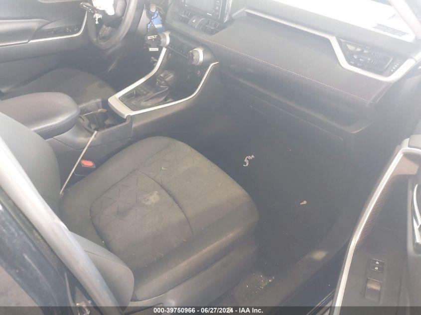 TOYOTA RAV4 XLE 2020