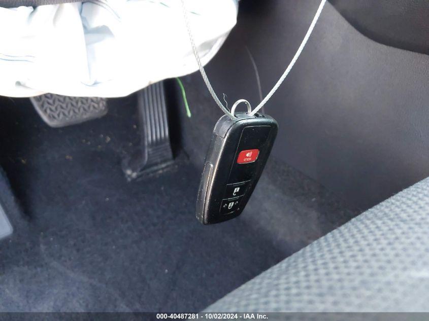 TOYOTA RAV4 XLE 2021