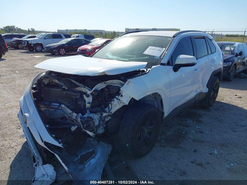 TOYOTA RAV4 XLE 2021