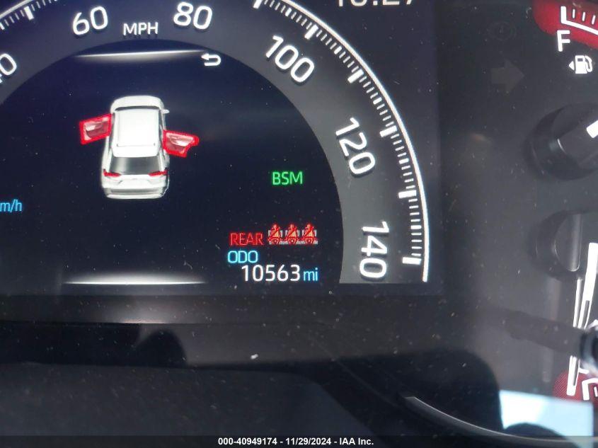 TOYOTA RAV4 XLE 2024