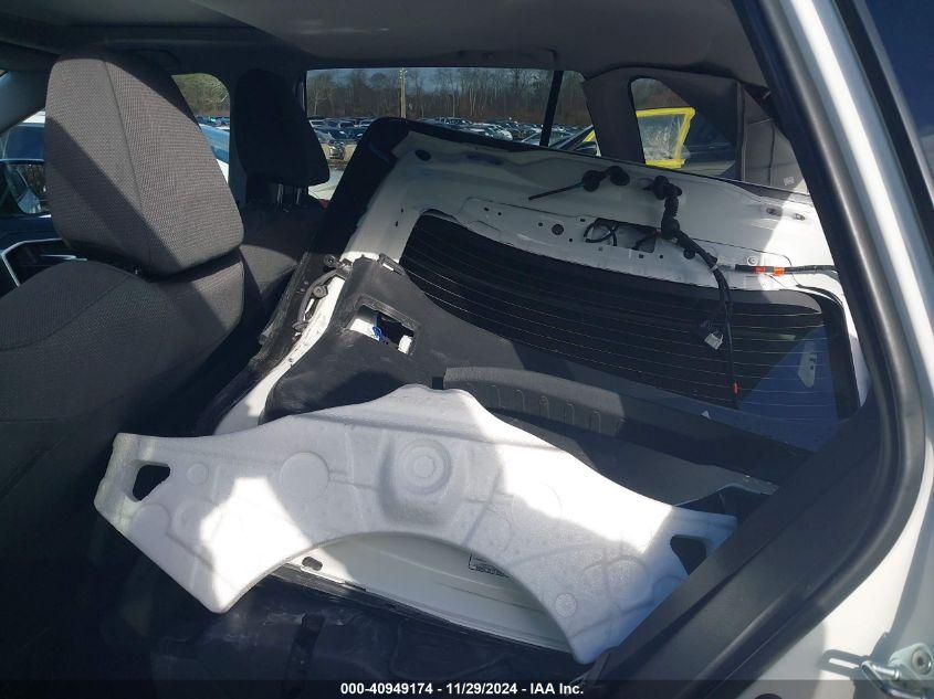 TOYOTA RAV4 XLE 2024