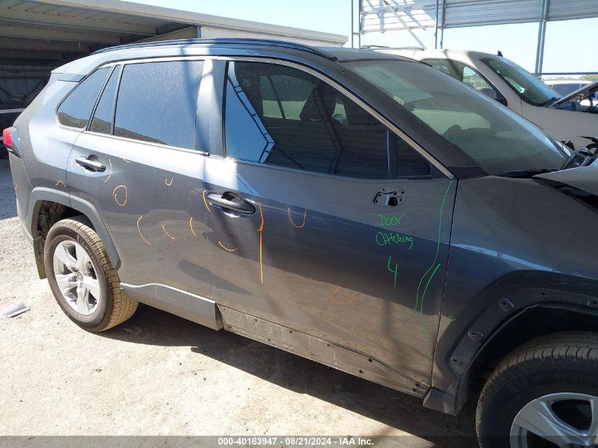 TOYOTA RAV4 XLE 2021