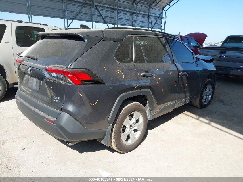 TOYOTA RAV4 XLE 2021