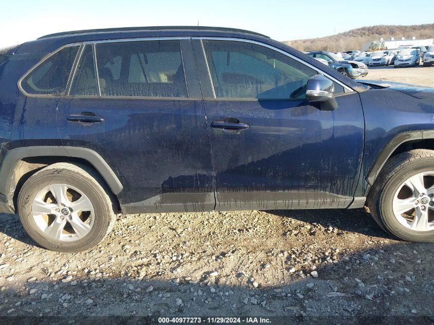 TOYOTA RAV4 XLE 2021