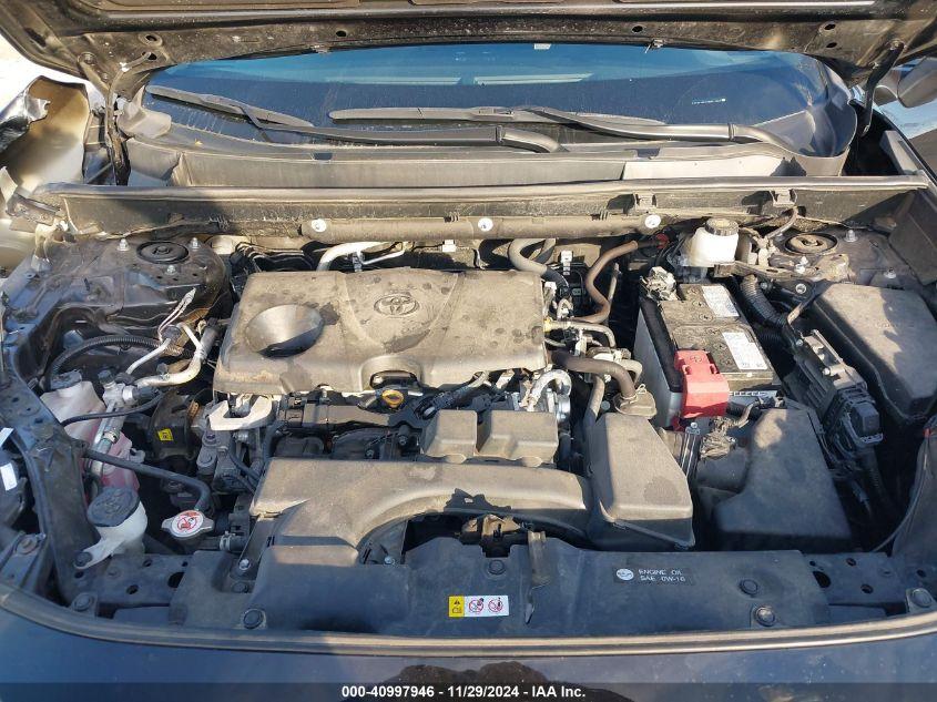 TOYOTA RAV4 XLE 2022