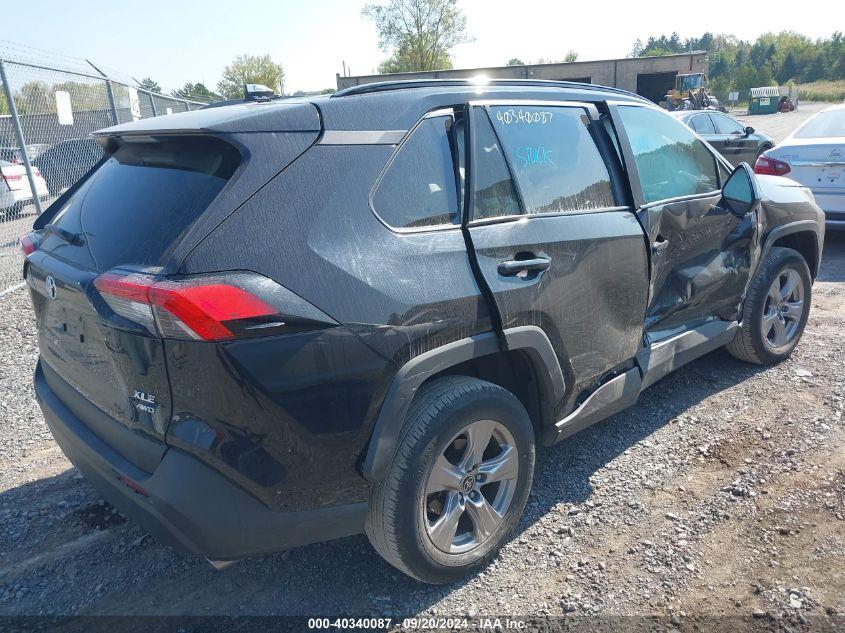 TOYOTA RAV4 XLE 2022