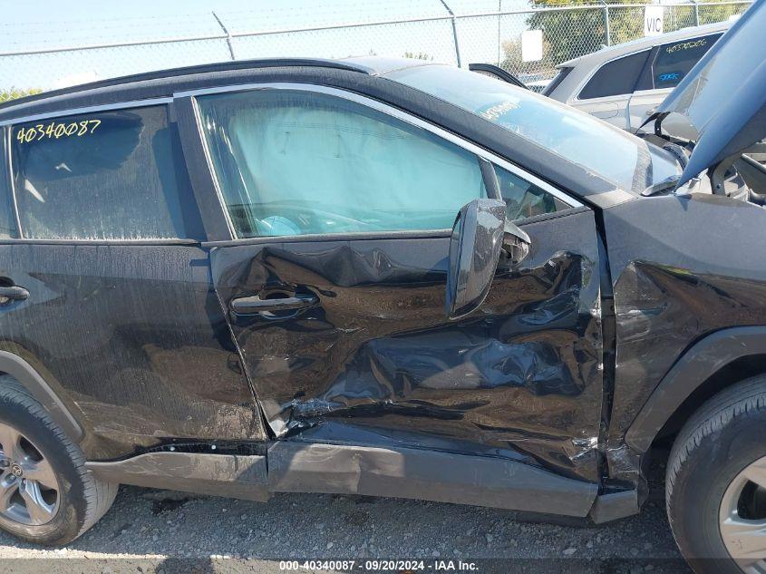 TOYOTA RAV4 XLE 2022