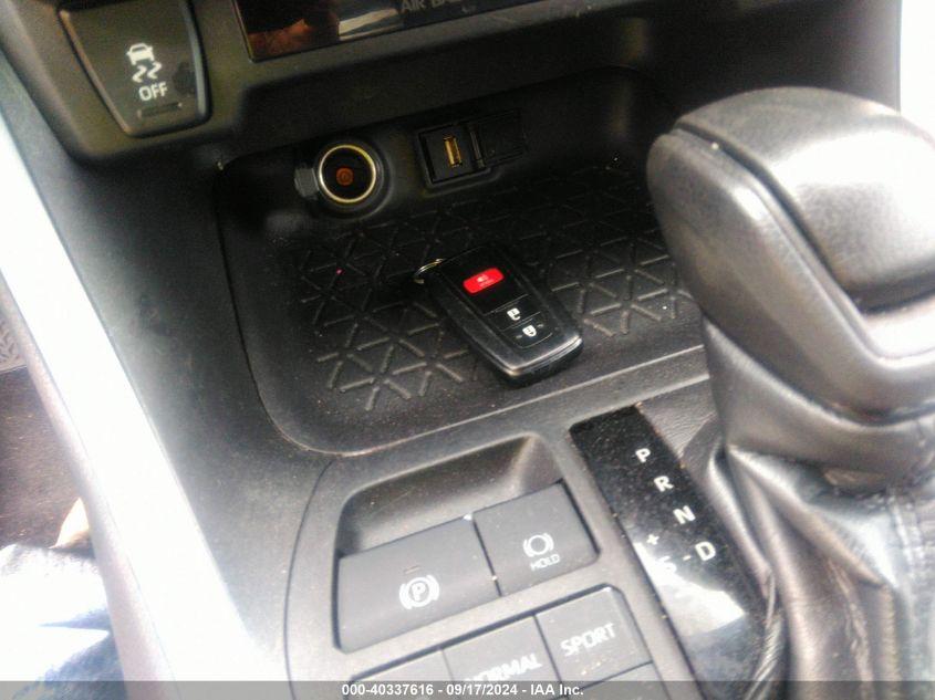 TOYOTA RAV4 XLE 2020