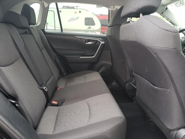 TOYOTA RAV4 XLE 2021