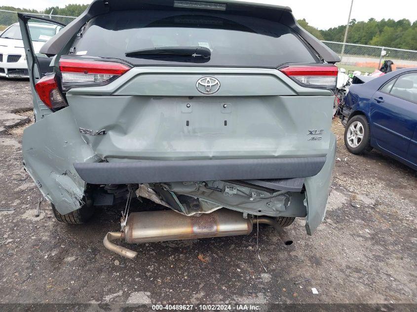 TOYOTA RAV4 XLE 2020