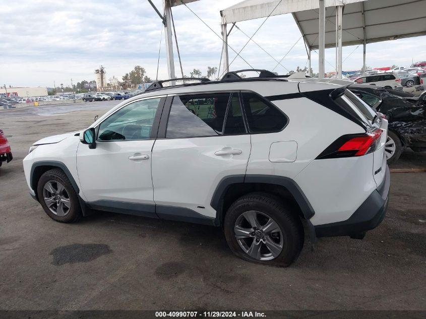 TOYOTA RAV4 XLE 2022