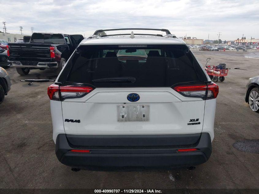 TOYOTA RAV4 XLE 2022