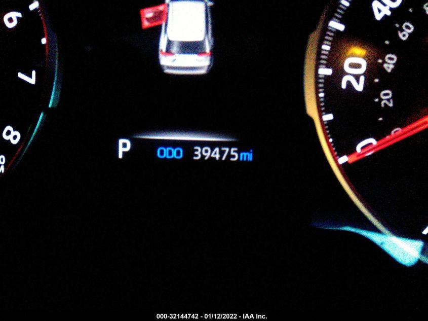 TOYOTA RAV4 XLE 2021