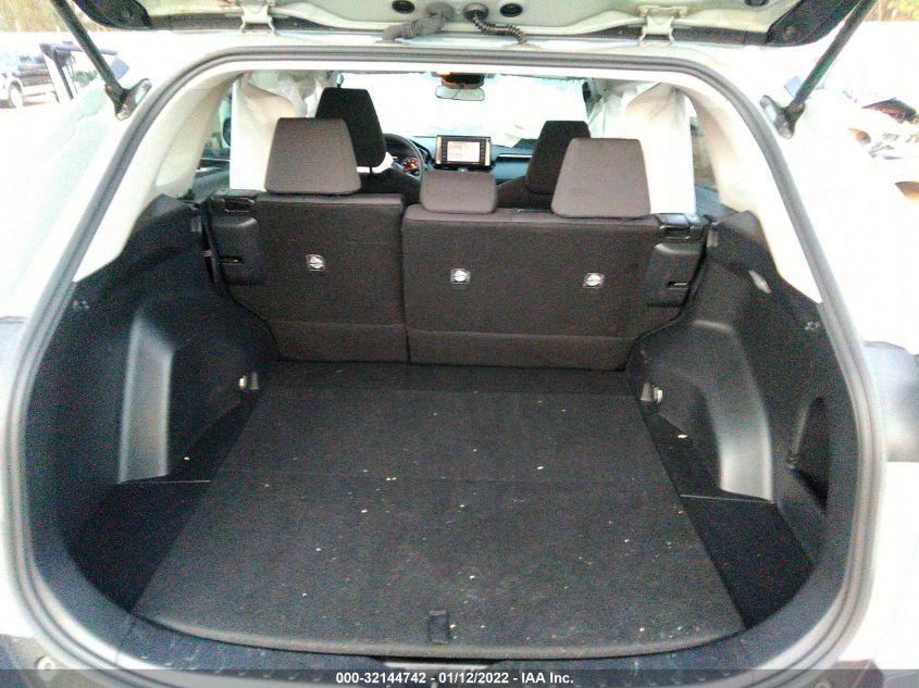 TOYOTA RAV4 XLE 2021