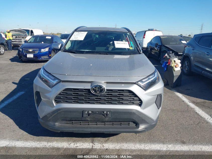 TOYOTA RAV4 XLE 2022