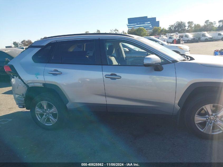 TOYOTA RAV4 XLE 2022