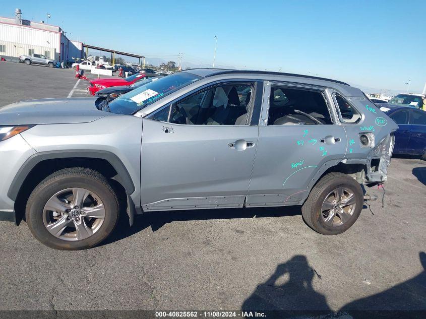 TOYOTA RAV4 XLE 2022