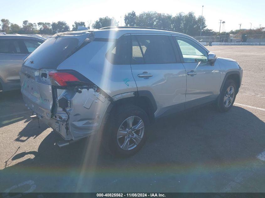 TOYOTA RAV4 XLE 2022