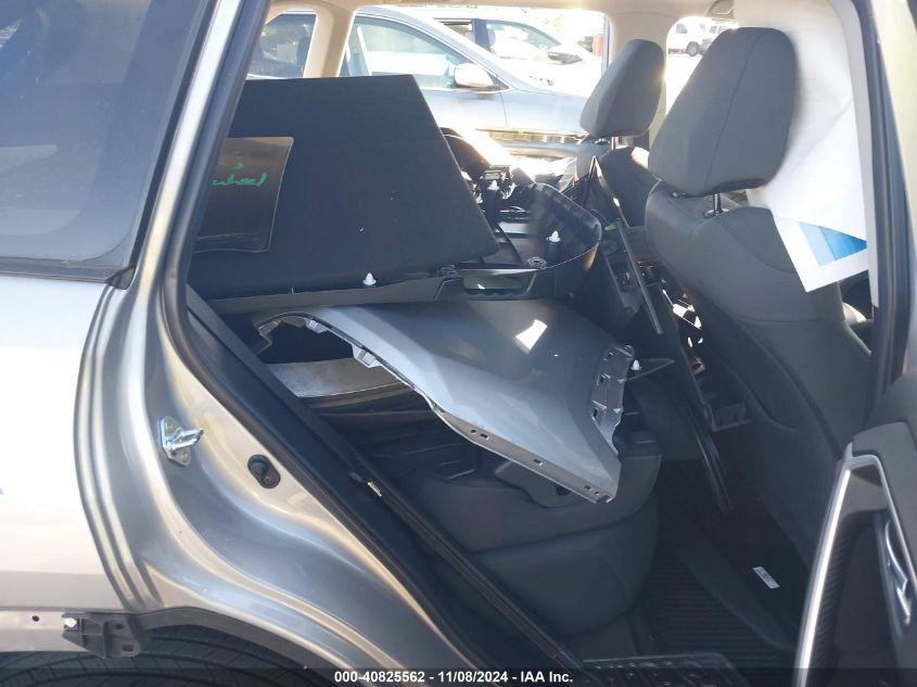 TOYOTA RAV4 XLE 2022