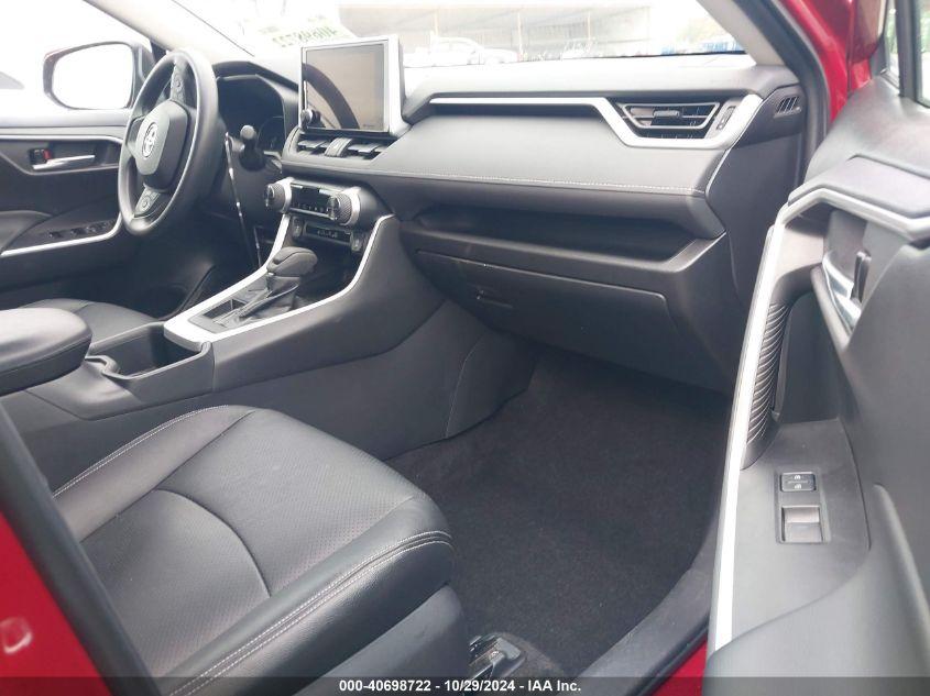 TOYOTA RAV4 XLE 2023