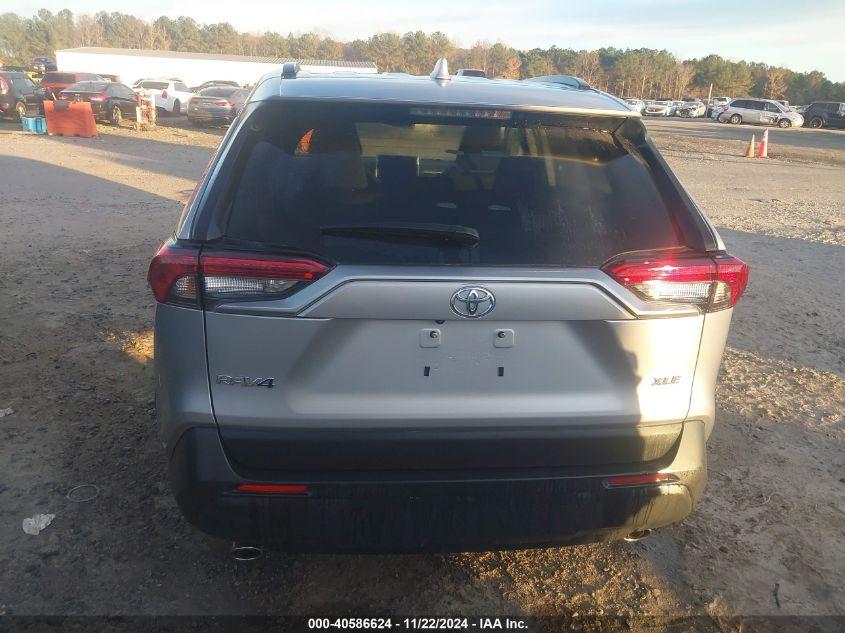 TOYOTA RAV4 XLE 2024