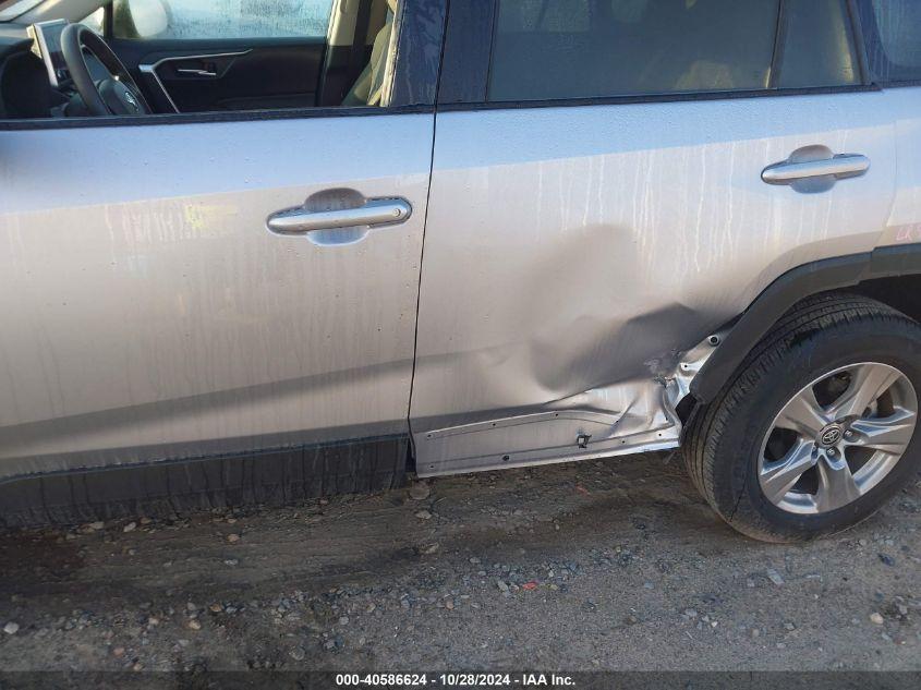 TOYOTA RAV4 XLE 2024