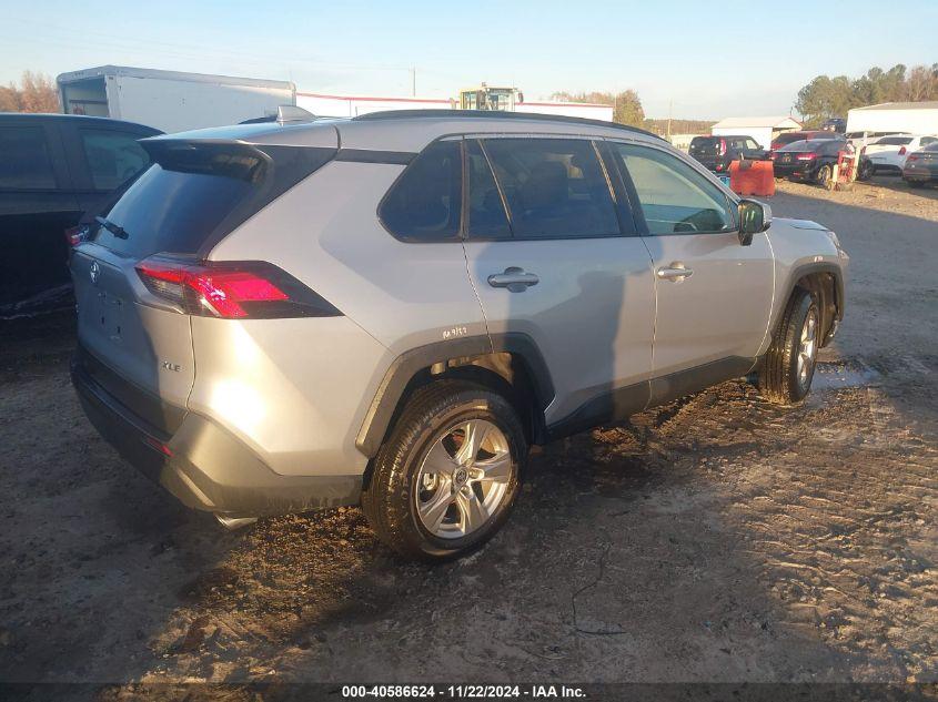 TOYOTA RAV4 XLE 2024