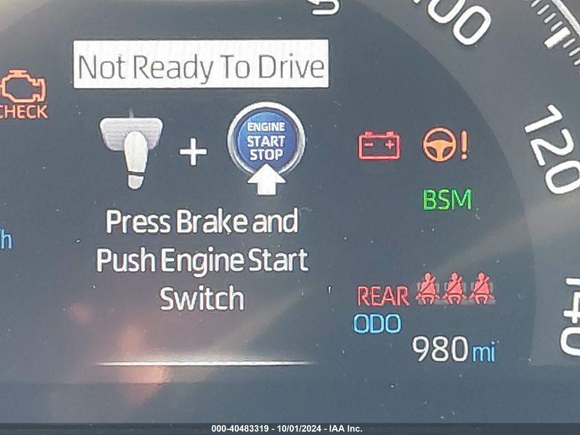 TOYOTA RAV4 XLE 2024