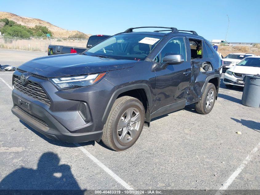 TOYOTA RAV4 XLE 2024