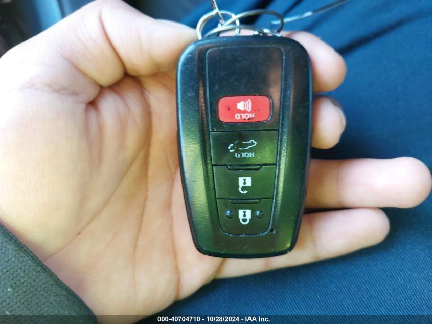 TOYOTA RAV4 XLE 2021