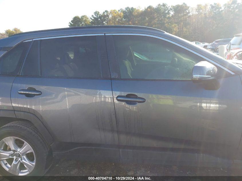 TOYOTA RAV4 XLE 2021