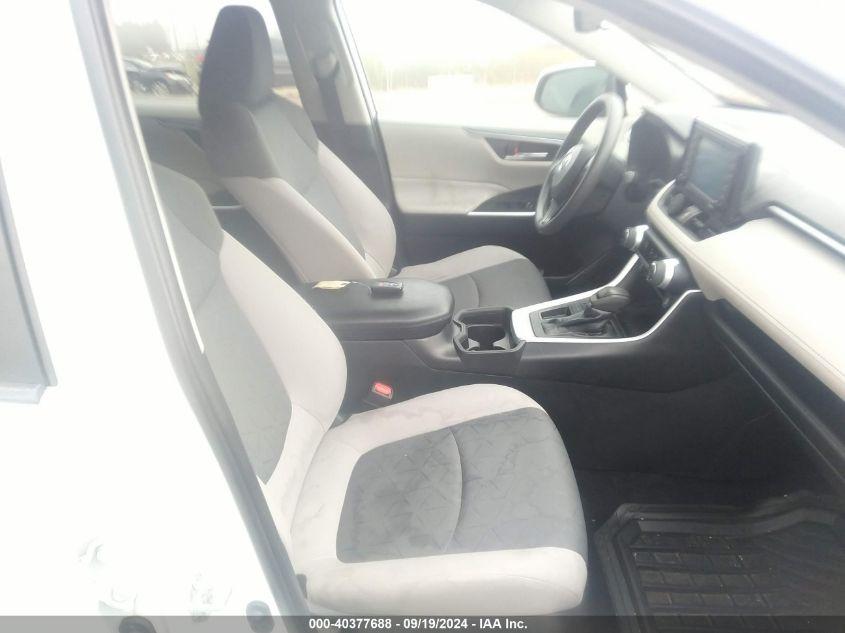 TOYOTA RAV4 XLE 2021