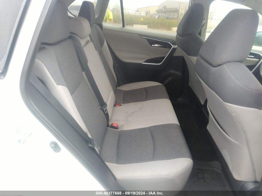 TOYOTA RAV4 XLE 2021