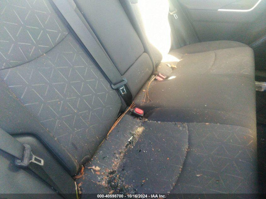 TOYOTA RAV4 XLE 2022